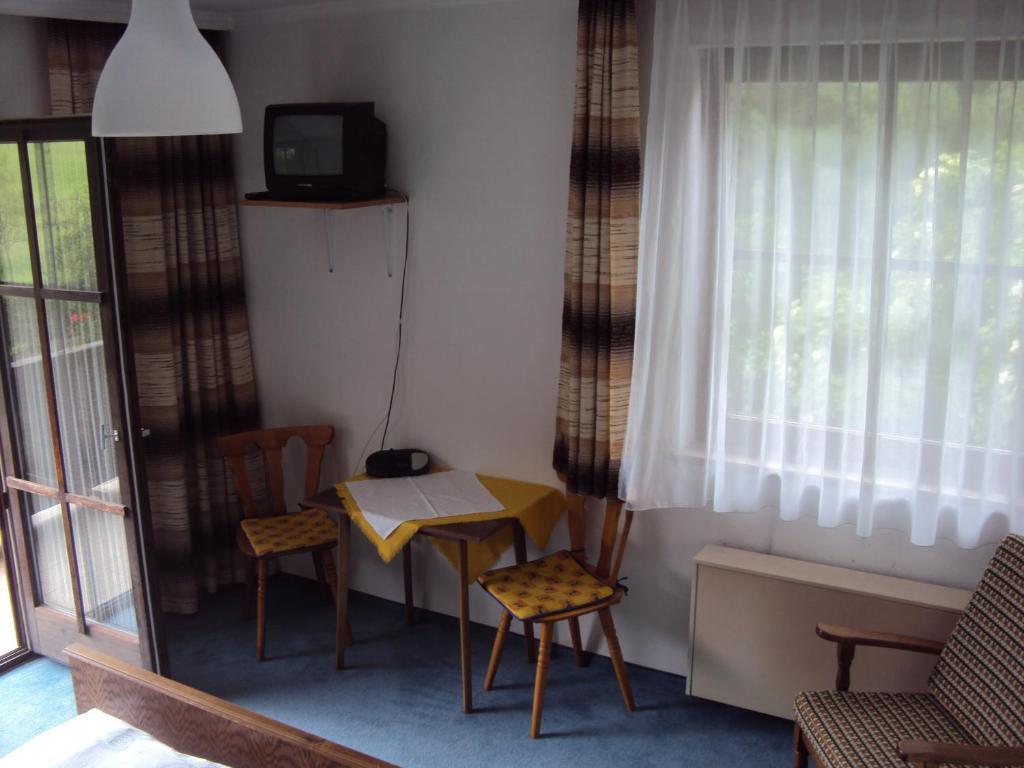 Hotel-Garni Kaiserhof Rauris Rom bilde