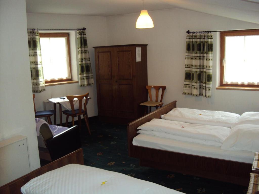 Hotel-Garni Kaiserhof Rauris Rom bilde